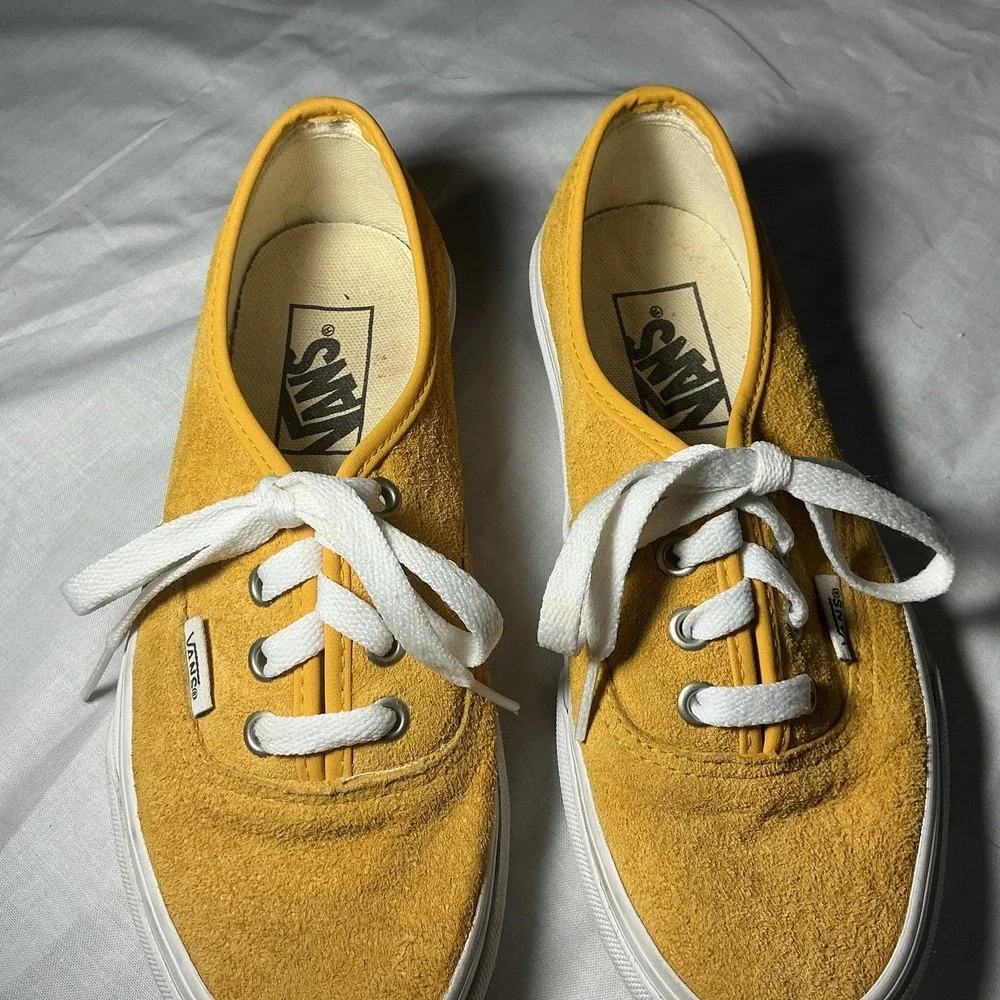 Size 3.5 - Vans Authentic Pig Suede - Mustard